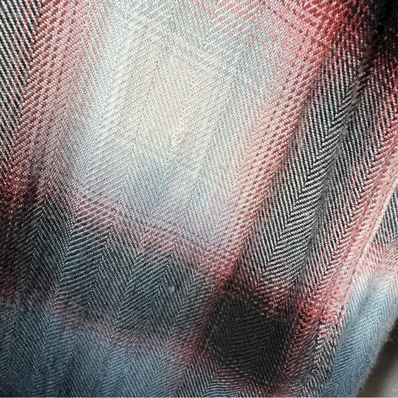 Rails Hunter Plaid Ivory Smoke Dip Dye Flannel Top - Picture 4 of 6